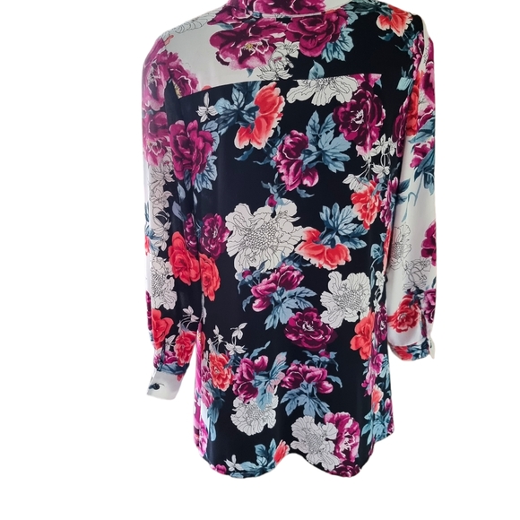 Chico's Long Floral Button Down Flowy Blouse - Picture 4 of 9